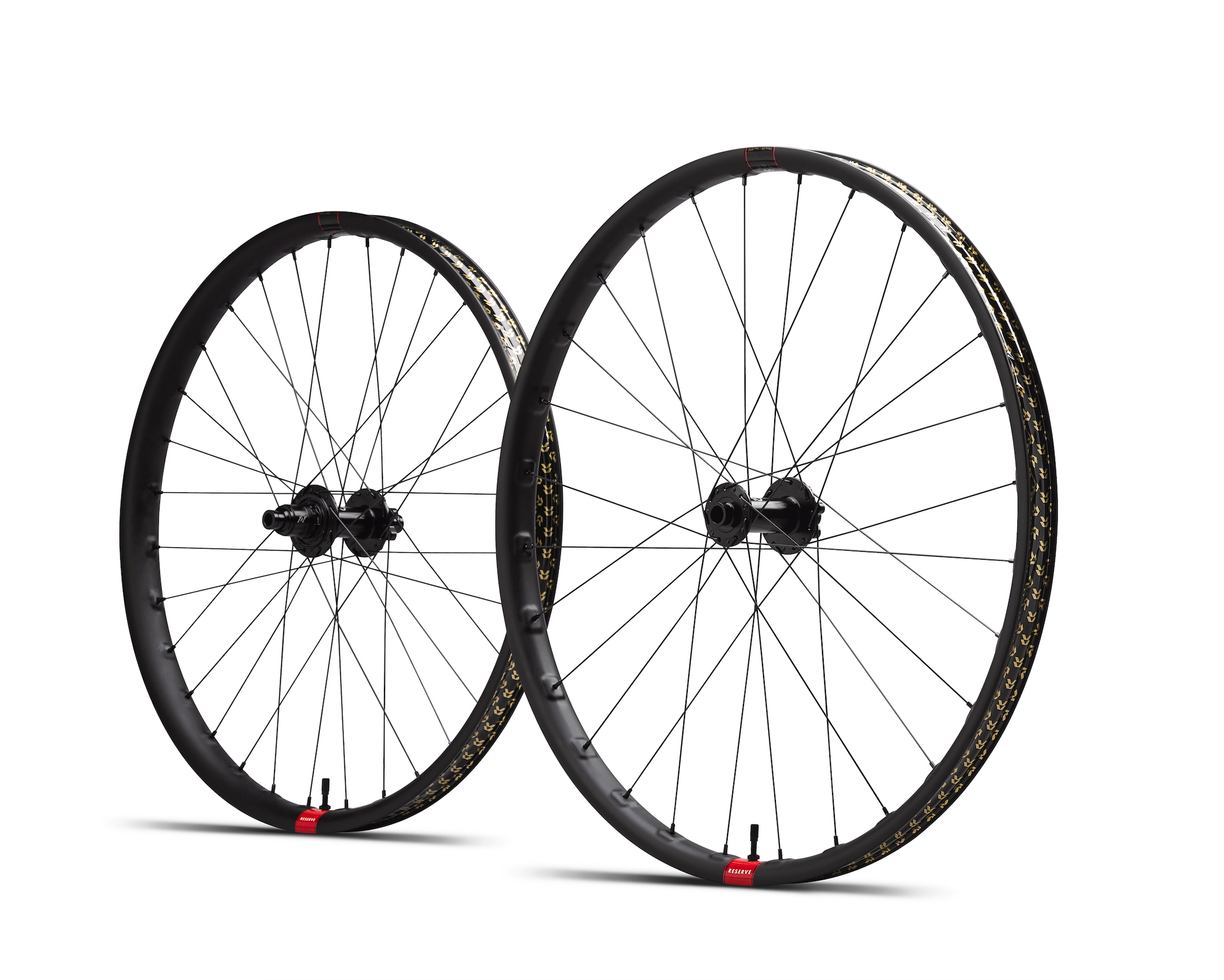 Juego Ruedas E-Bike MTB Reserve E-29 Carbono Industry Nine 1/1 XD 6 Tornillos Negro